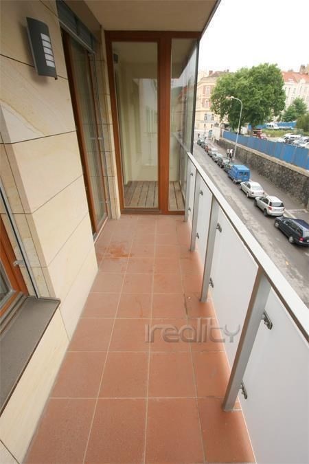 Byt 2+kk – Praha, Smíchov – další