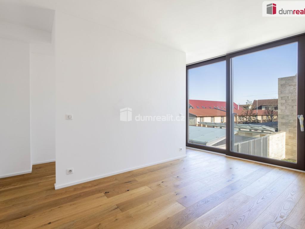 Prodej domu 286 m2, Praha – náhled fotky 11