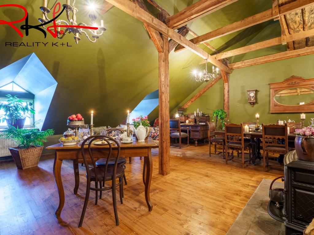 Pronájem bytu 2+kk 129 m2