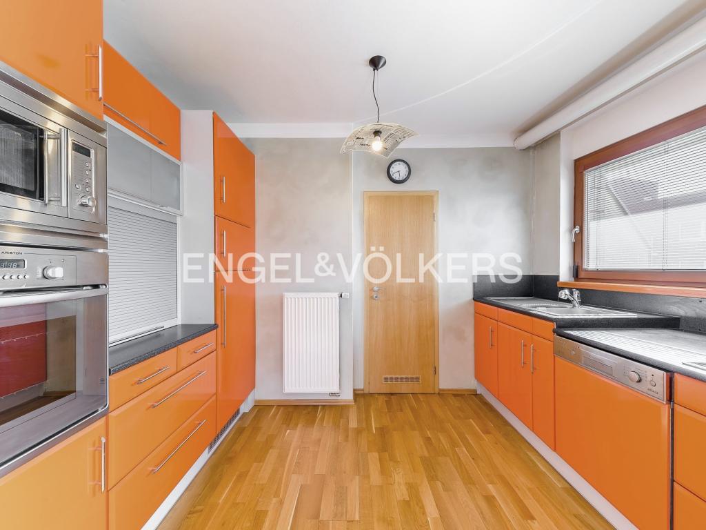 Pronájem bytu 3+kk 93 m2