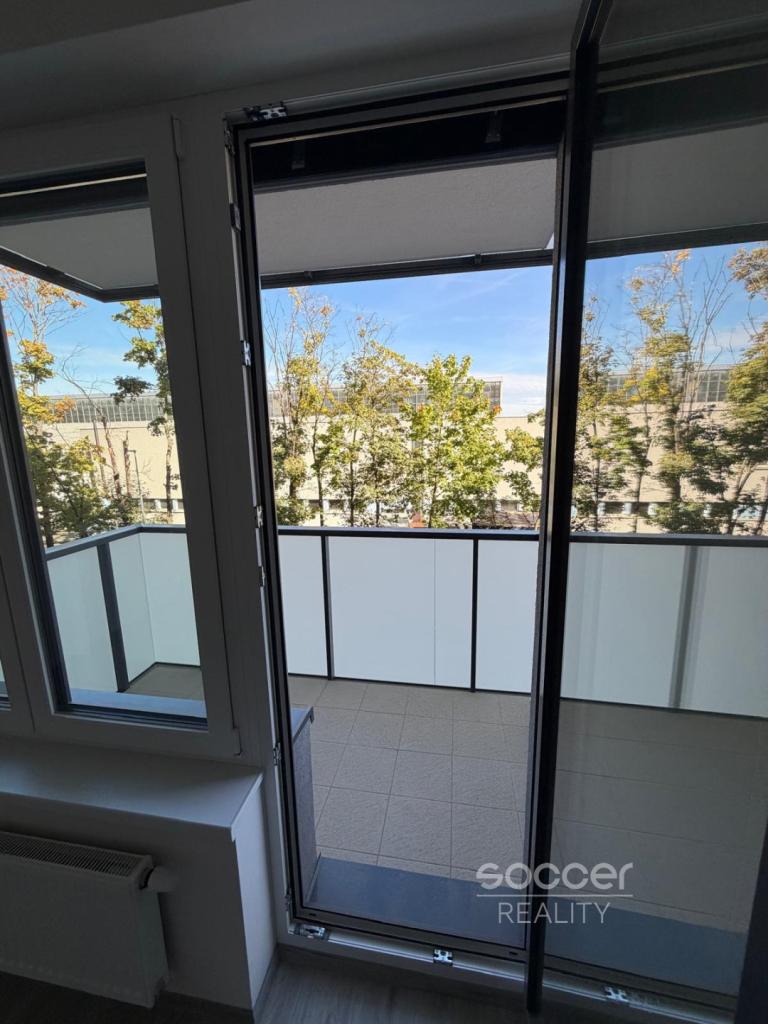 Pronájem bytu 2+kk 52 m2, Praha – náhled fotky 9