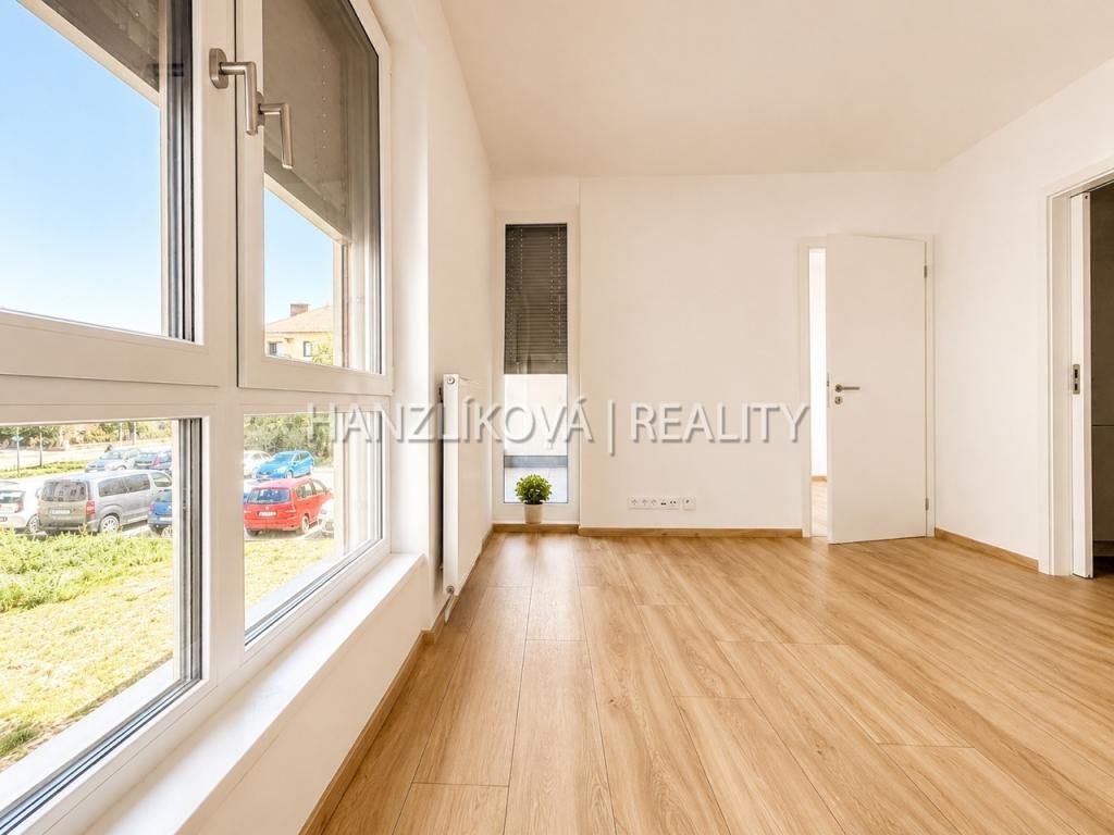 Pronájem bytu 2+kk 40 m2