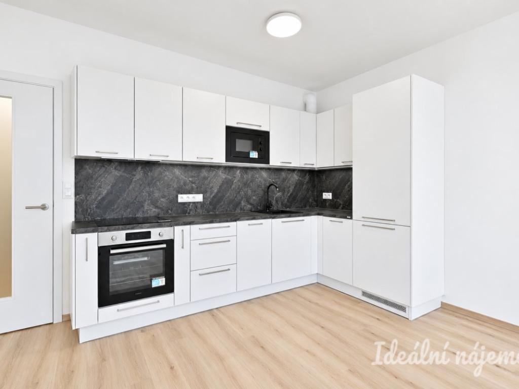 Pronájem bytu 1+kk 42 m2