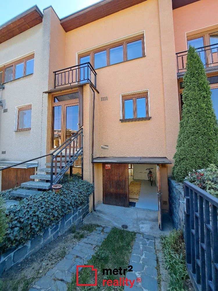 House for rent · 210 m² · Olomouc — 1 319 €/mo