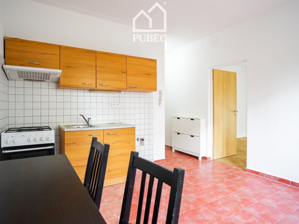 Pronájem bytu 1+1 35 m2
