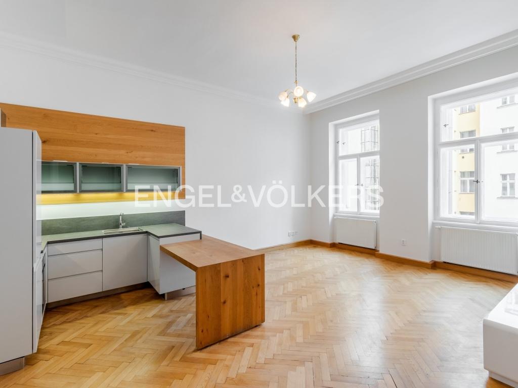 Pronájem bytu 2+kk 60 m2