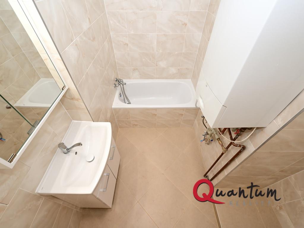 Pronájem bytu 2+kk 50 m2, Praha – náhled fotky 9