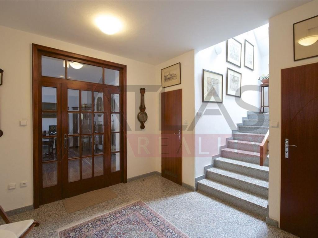 Pronájem domu 417 m2, Praha – náhled fotky 9