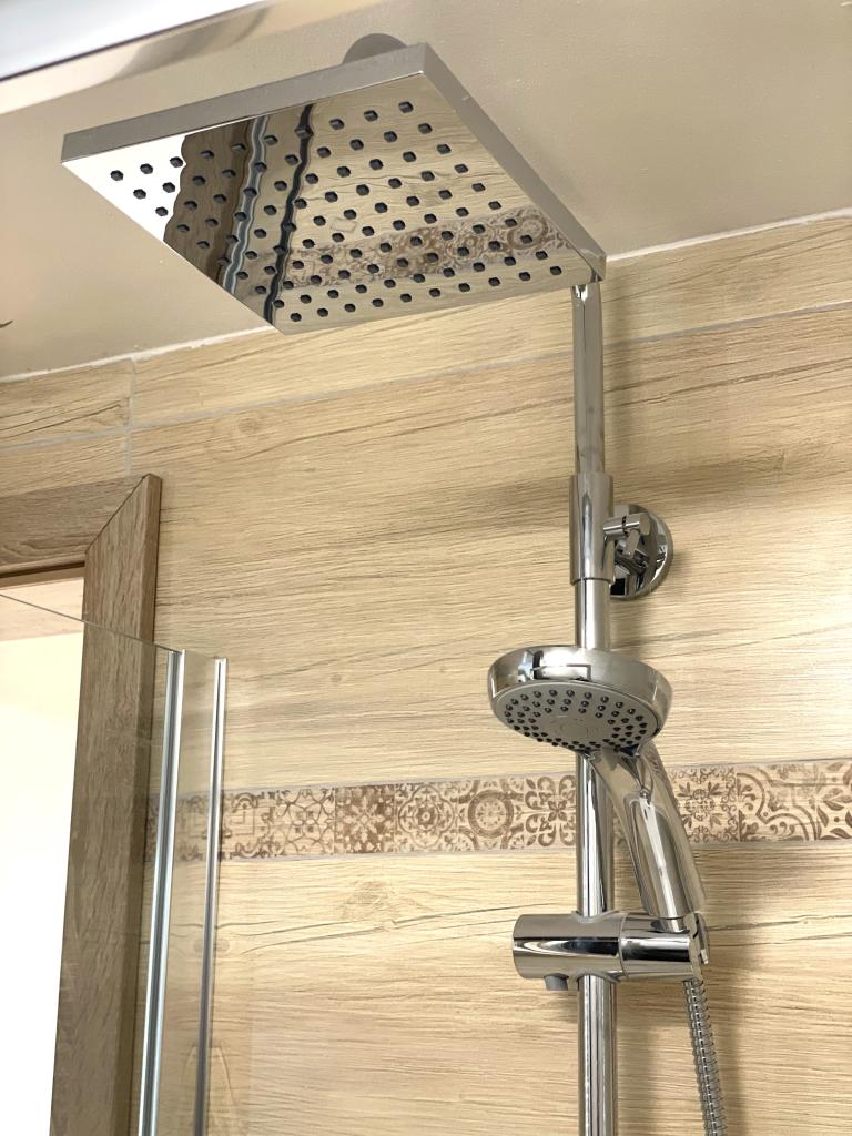 Pronájem bytu 2+1 200 m2