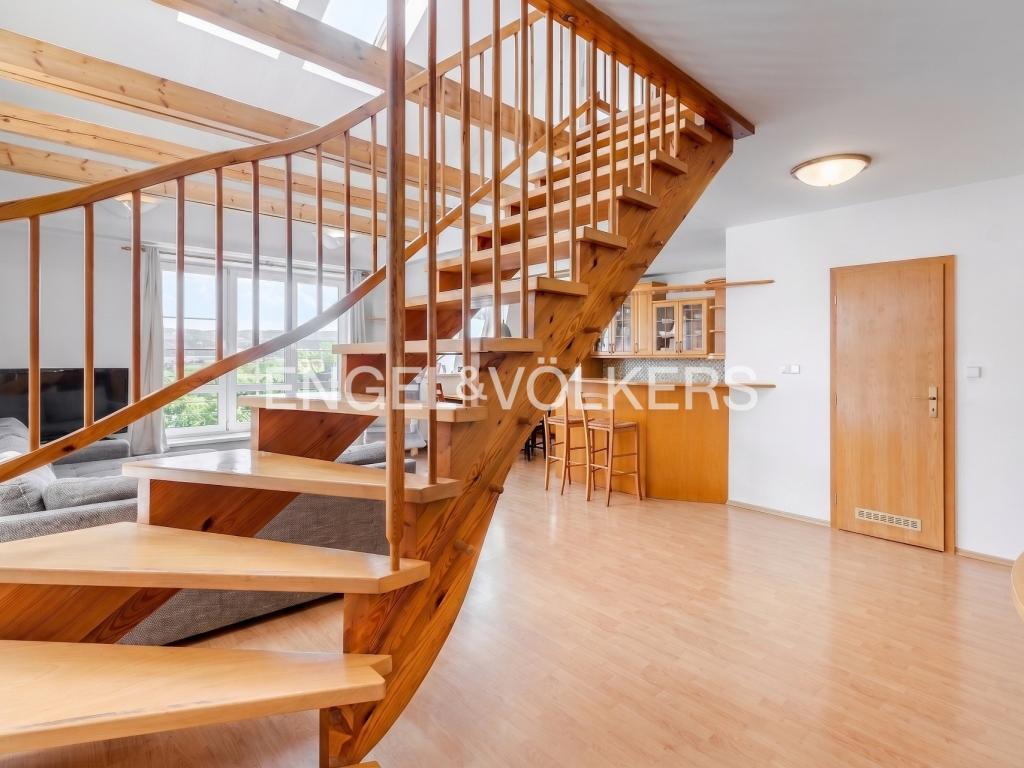 Pronájem bytu 5+kk 135 m2