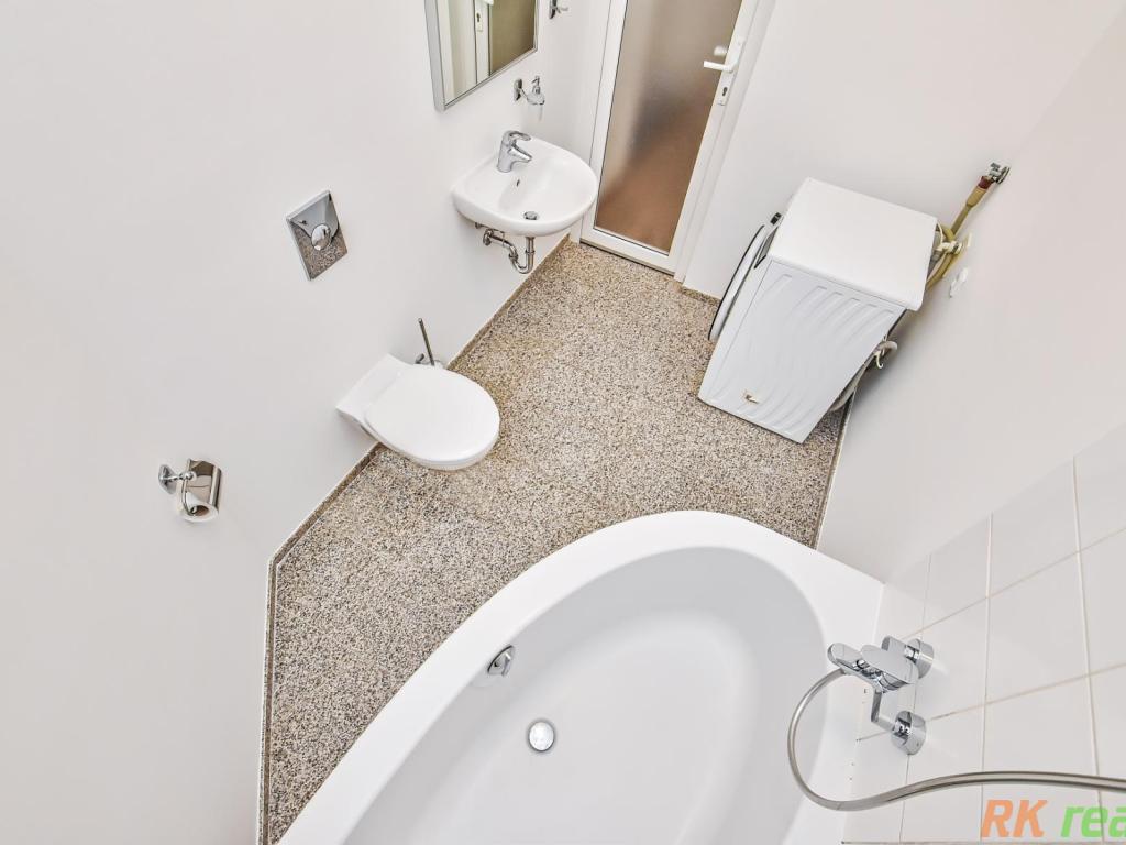 Pronájem bytu 1+1 33 m2, Praha – náhled fotky 12