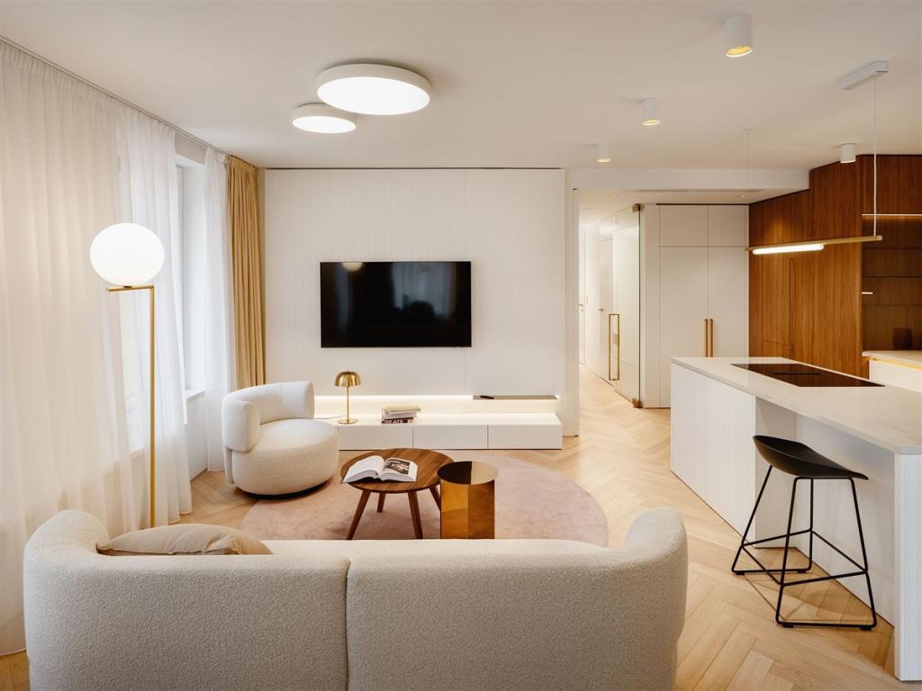 Pronájem bytu 2+kk 77 m2