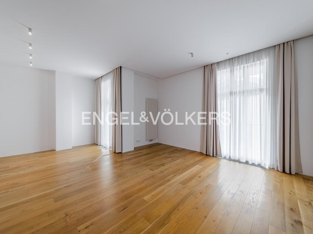 4 herbergja, 184 m²