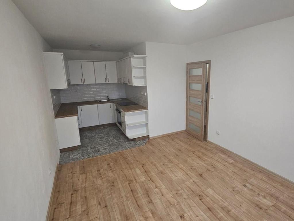 Pronájem bytu 2+kk 42 m2
