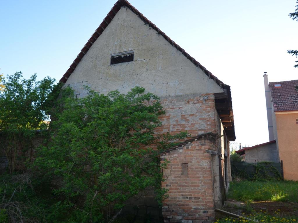 Listing 1