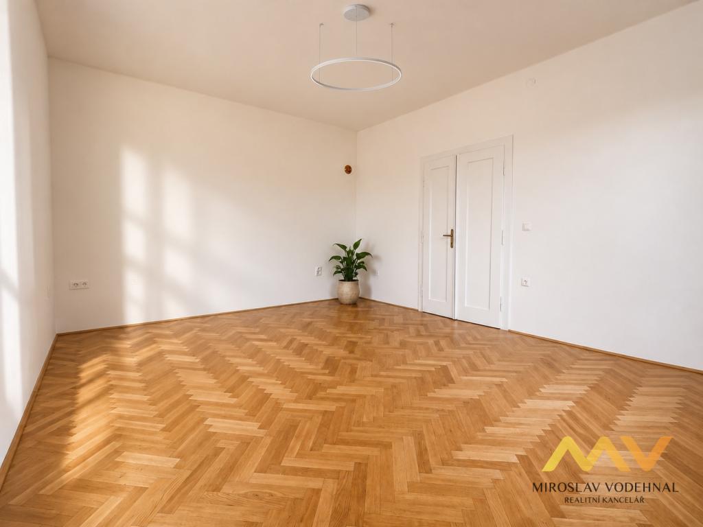 Pronájem bytu 3+1 129 m2, Hradec Králové – náhled fotky 12