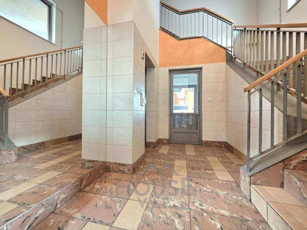 Prodej bytu 1+kk 34 m2, Praha – náhled fotky 19