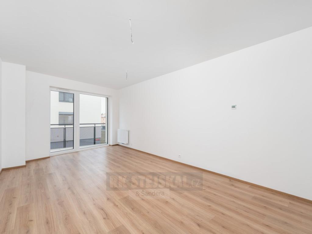 Pronájem bytu 1+kk 34 m2