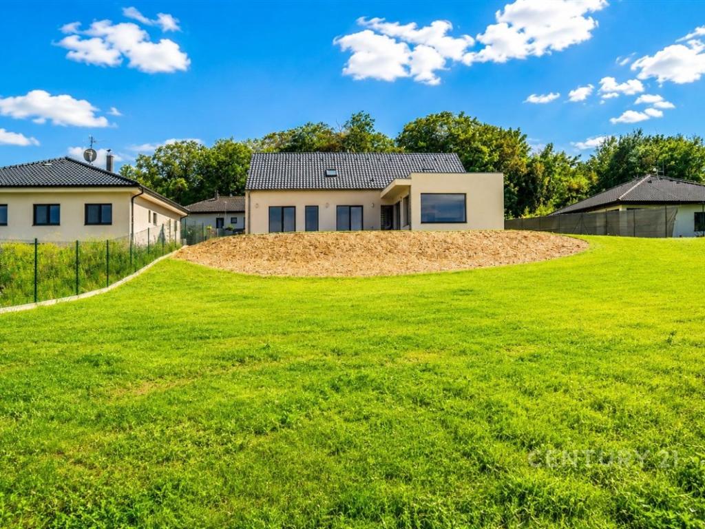 Pronájem domu 236 m2, Benešov – náhled fotky 11