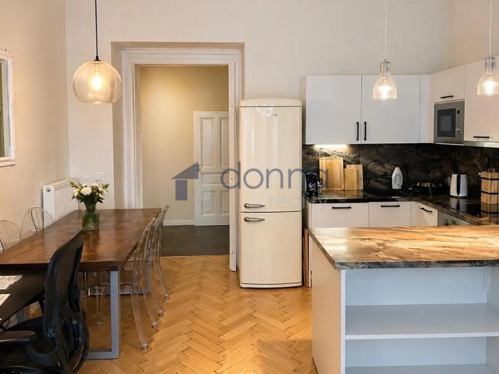 Pronájem bytu 2+kk 63 m2