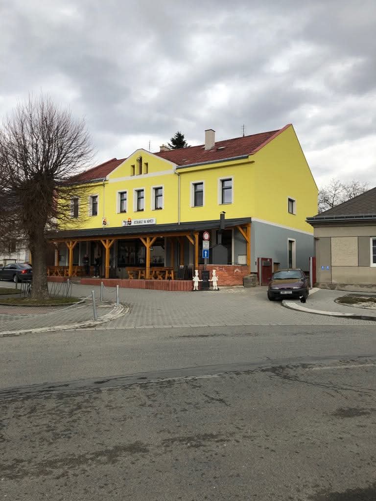 Pronájem 2+1, Velký Újezd - Náměstí, 12000 Kč, 64