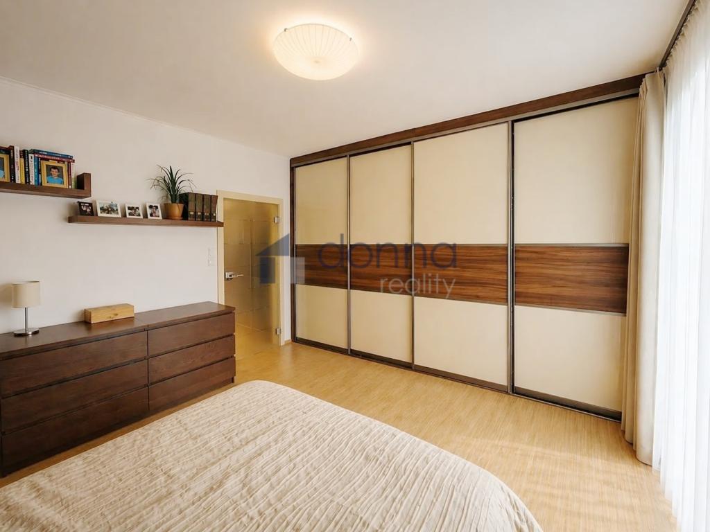 Pronájem bytu 3+kk 86 m2