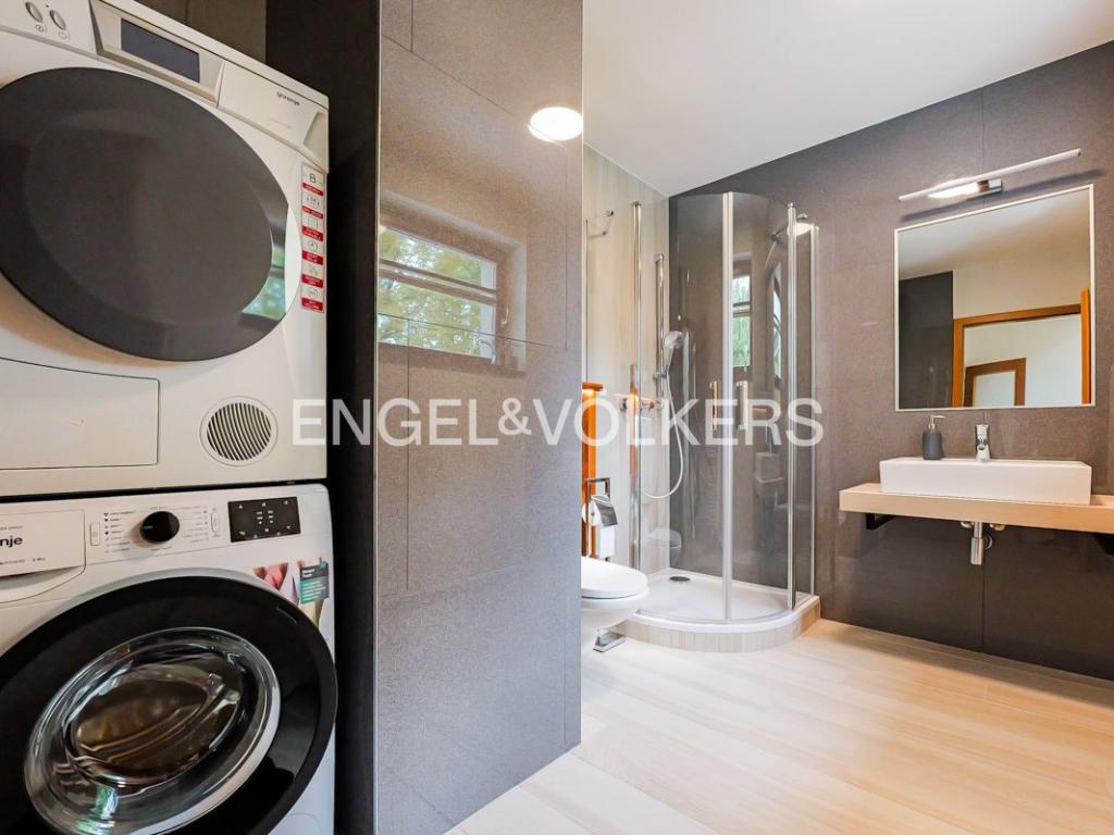 Pronájem domu 351 m2, Praha – náhled fotky 17