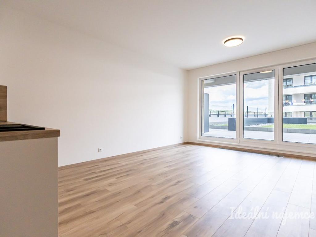 Pronájem bytu 1+kk 37 m2
