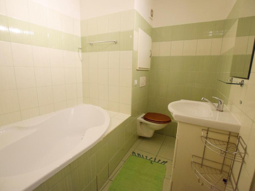 Pronájem bytu 2+kk 42 m2