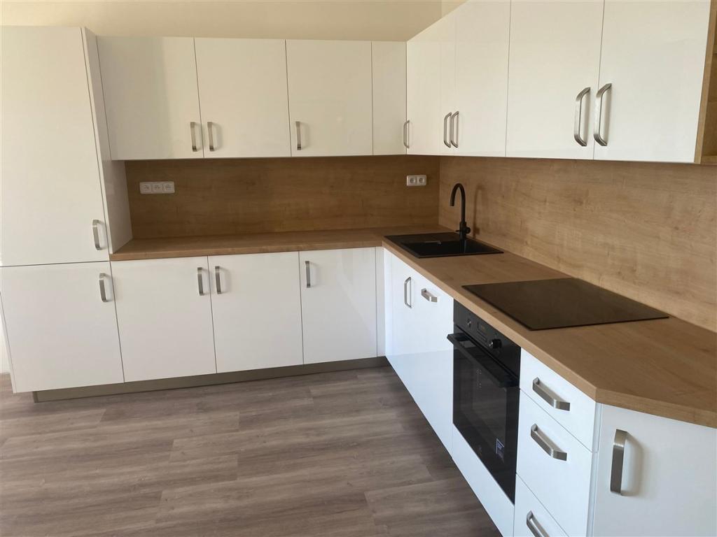 Pronájem bytu 3+kk 72 m2