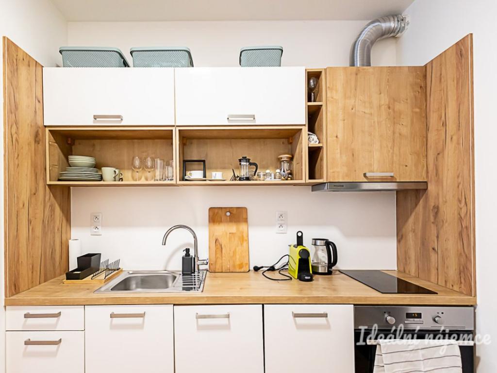 Pronájem bytu 2+kk 60 m2