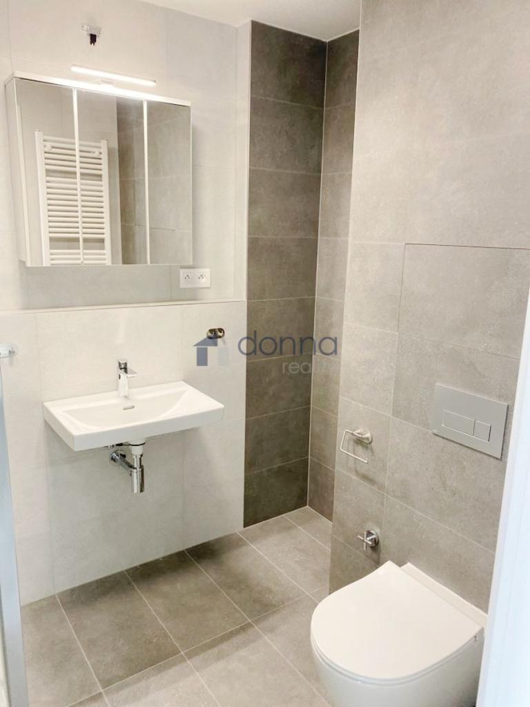 Pronájem bytu 2+kk 56 m2, Praha – náhled fotky 7