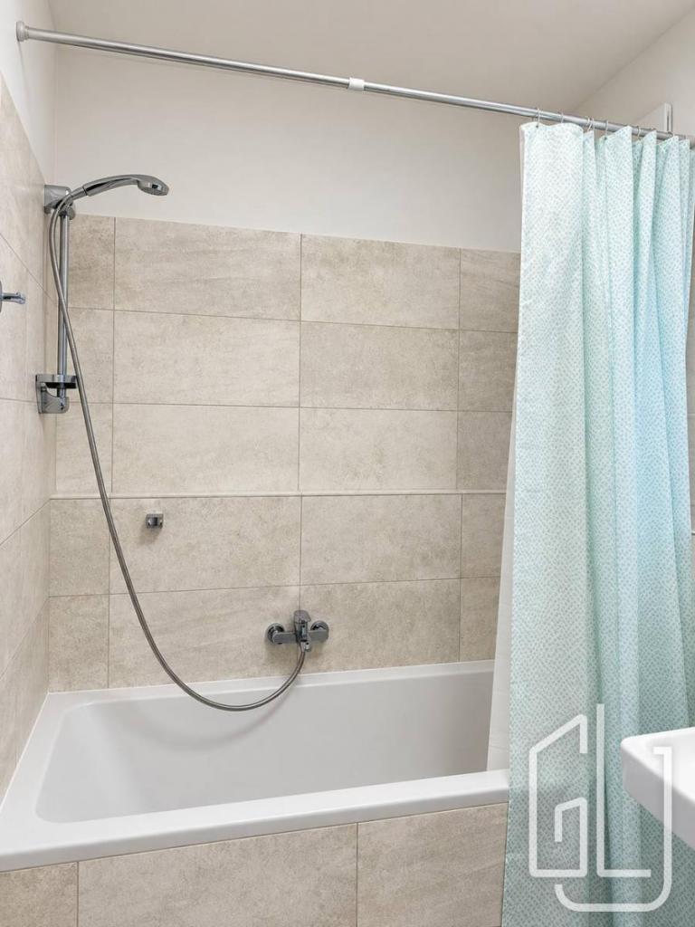 Pronájem bytu 2+kk 59 m2, Praha – náhled fotky 9