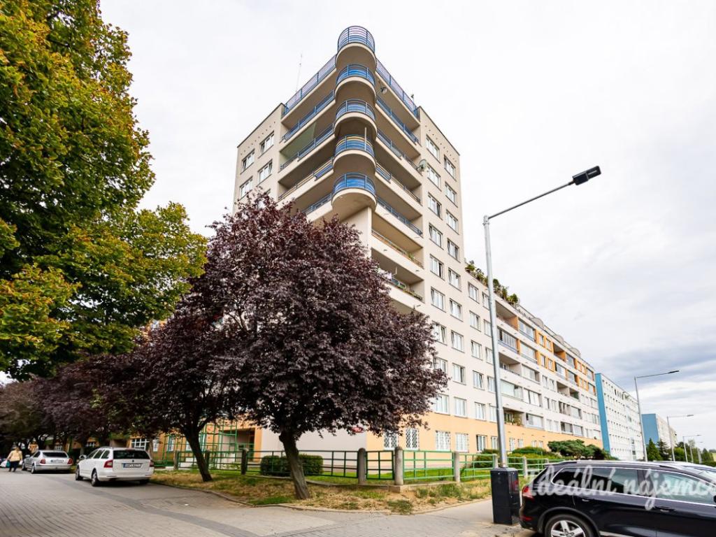 Pronájem bytu 3+kk 72 m2, Praha – náhled fotky 16