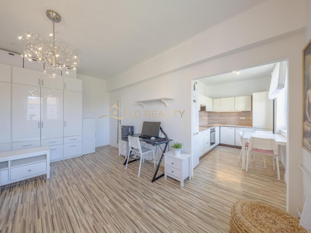 Prodej bytu 2+1 52 m² – pohled 5