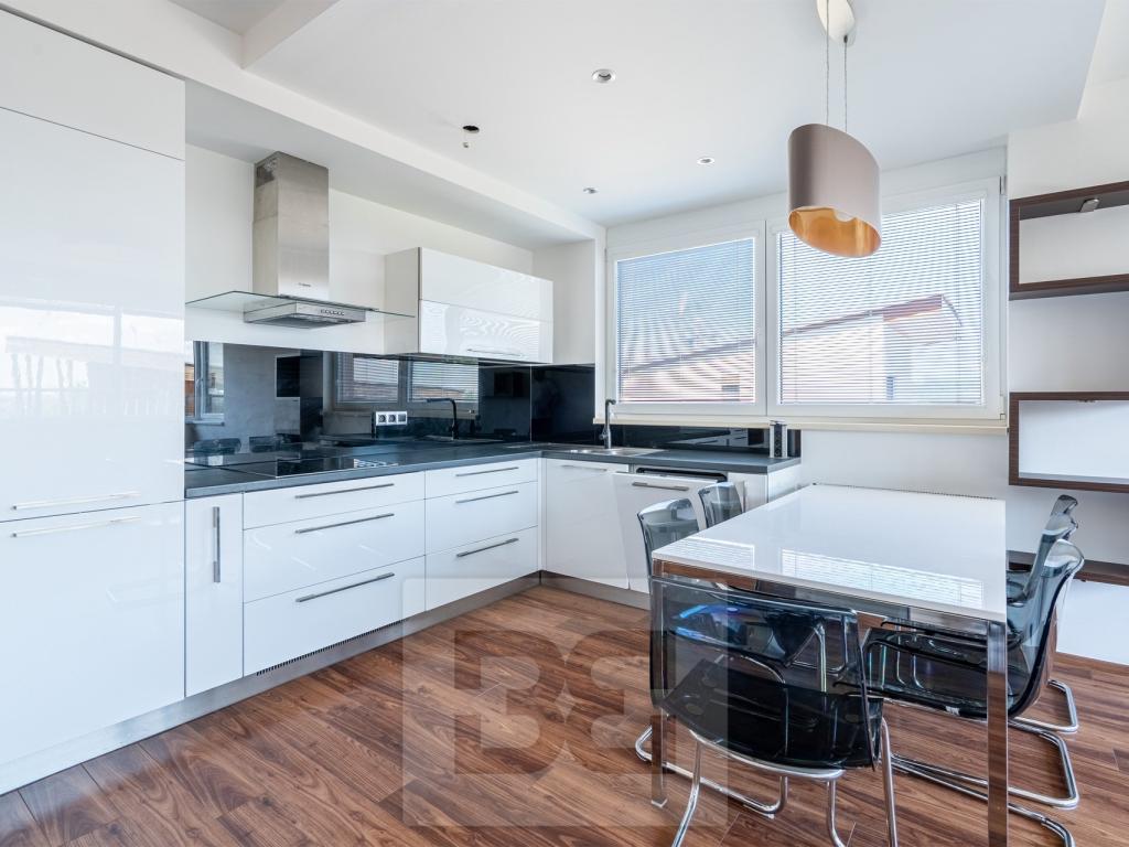 Pronájem bytu 3+kk 70 m2