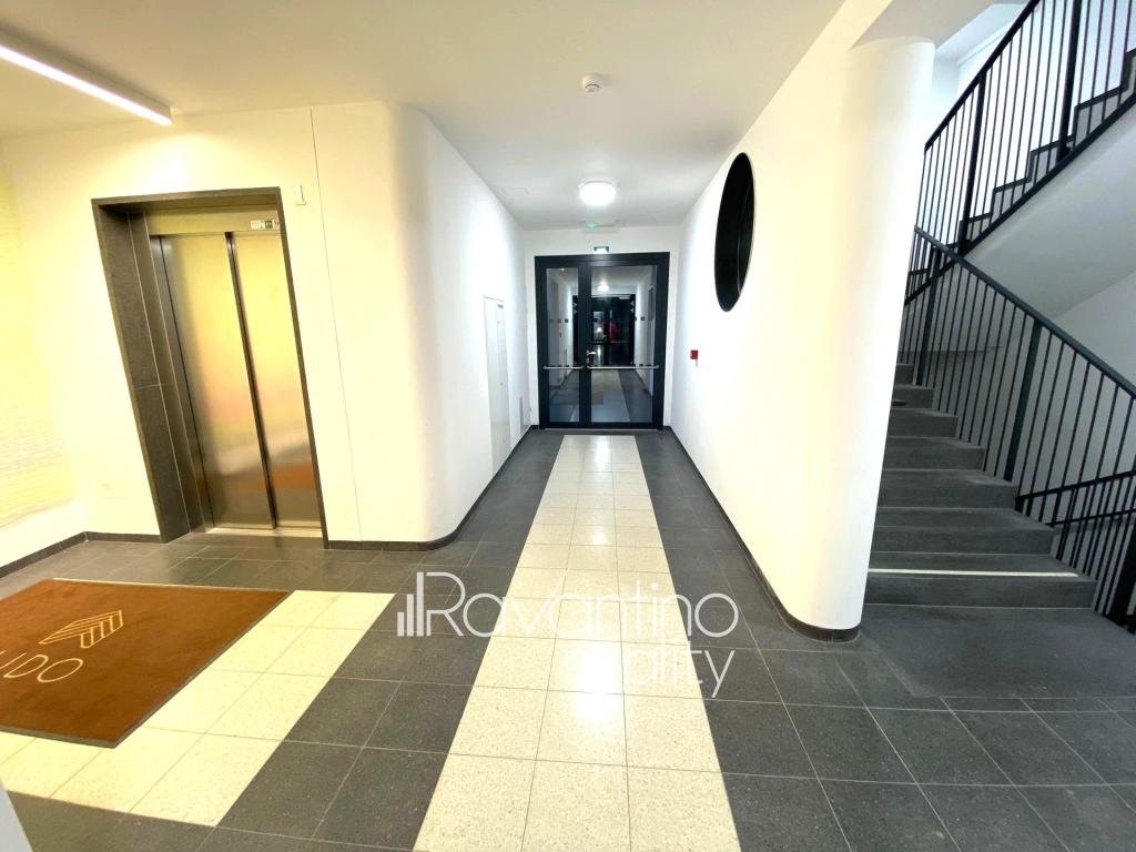 Pronájem bytu 1+kk 38 m2, Brno – náhled fotky 2