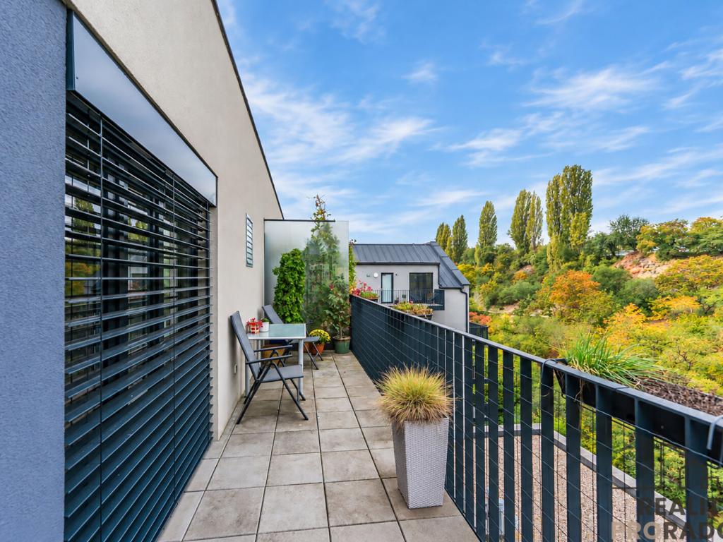 Prodej bytu 3+kk 82 m2, Praha – náhled fotky 23