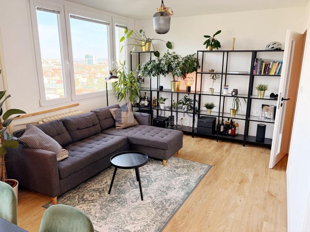 Pronájem bytu 2+kk 57 m2