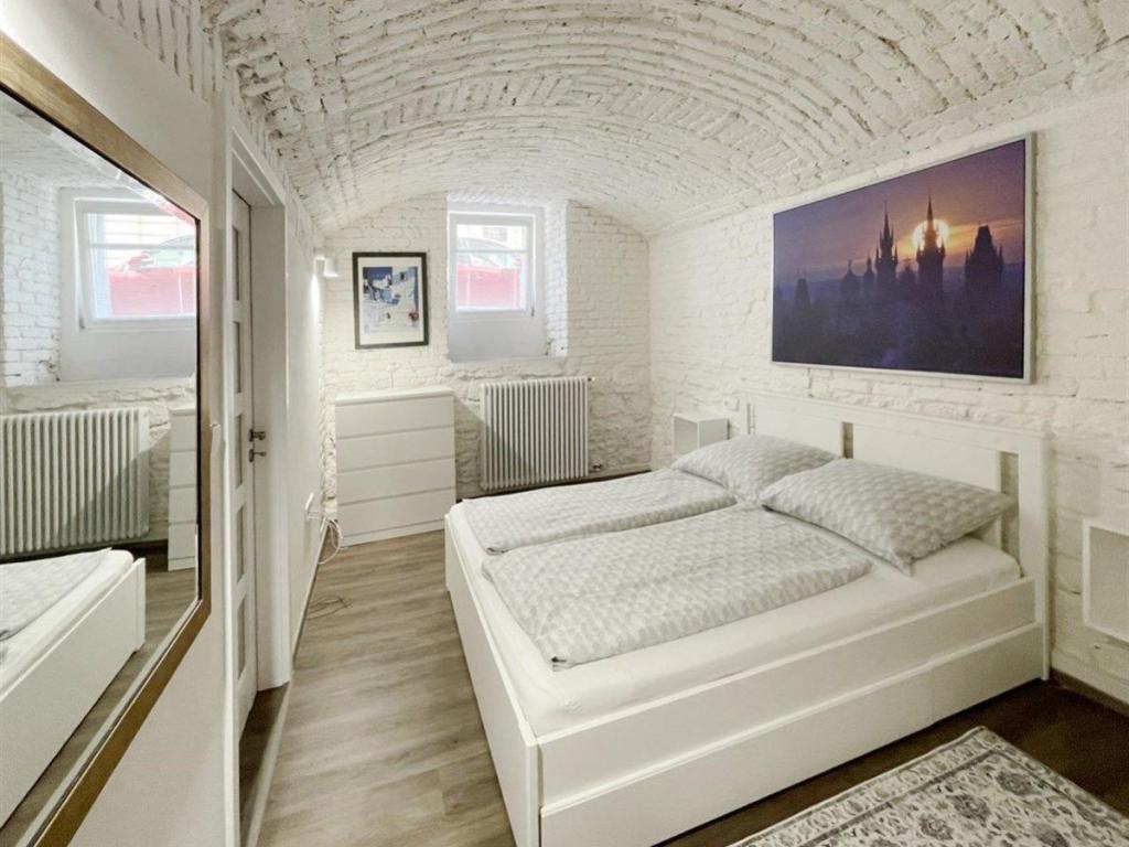 Pronájem bytu 2+kk 68 m2