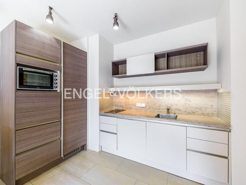 Pronájem bytu 1+kk 37 m2