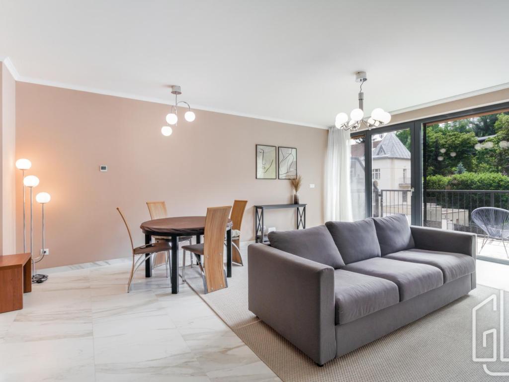 Pronájem bytu 2+kk 60 m2