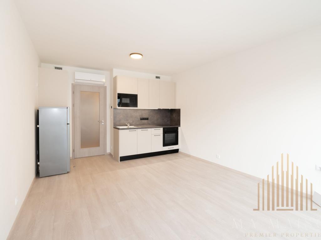Pronájem bytu 1+kk 32 m2