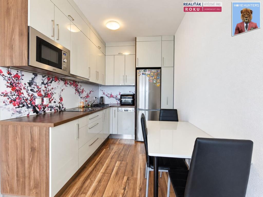 Pronájem bytu 2+kk 50 m2