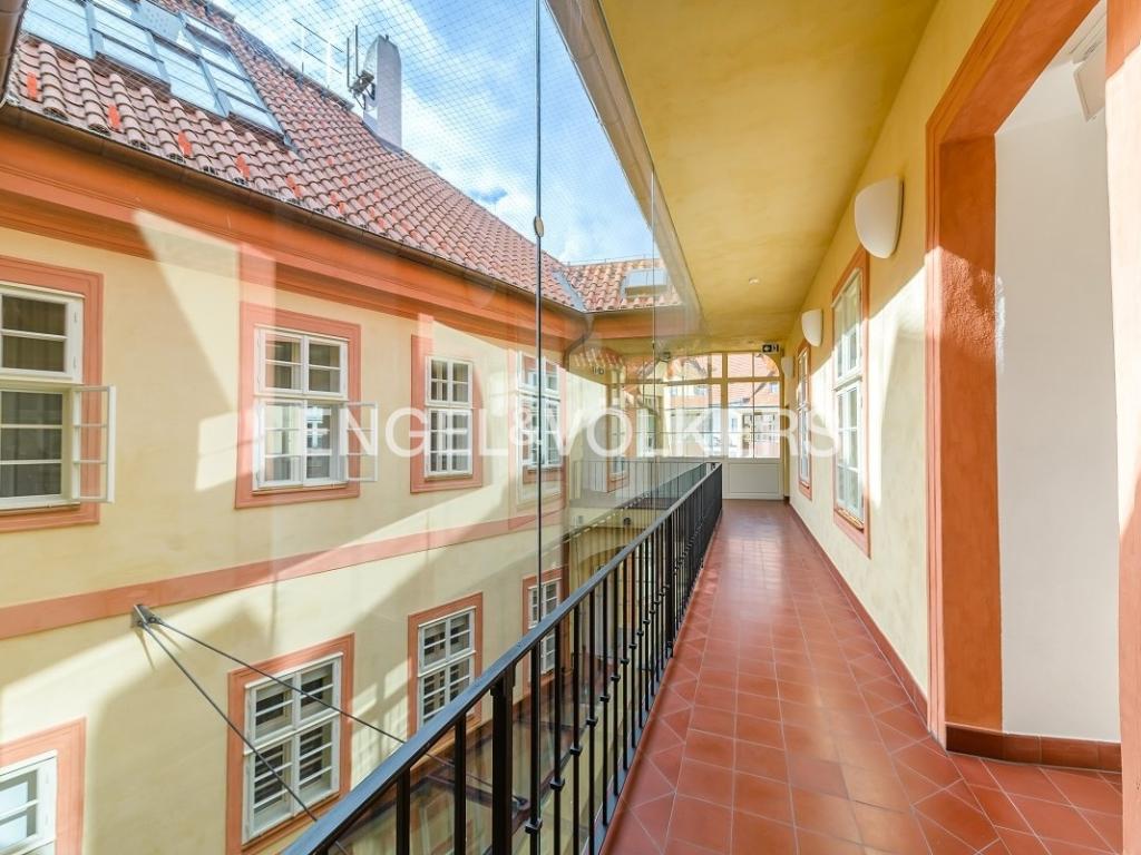 Pronájem bytu 2+kk 72 m2, Praha – náhled fotky 10