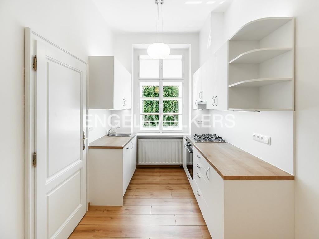 Pronájem bytu 2+1 88 m2