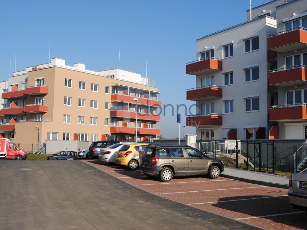 Pronájem bytu 4+kk 85 m2, Praha – náhled fotky 16