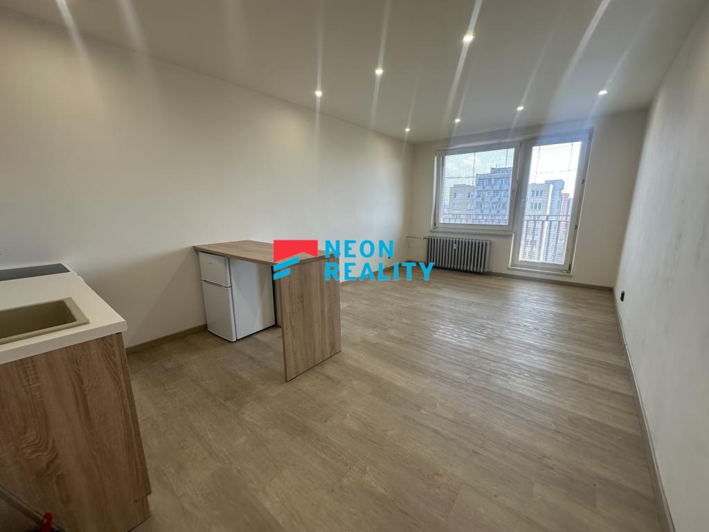 Pronájem bytu 1+kk 27 m2