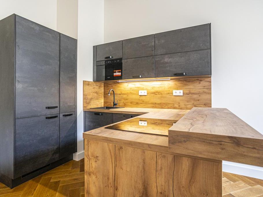 Pronájem bytu 2+kk 72 m2
