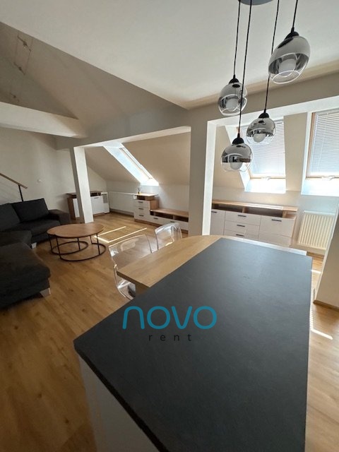 Pronájem bytu 3+1 115 m2, Praha – náhled fotky 27